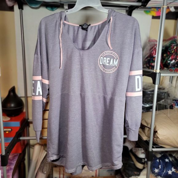 Miss Chievous Tee Hoodie "Dream" Graphic - Size 1X - Picture 2 of 6